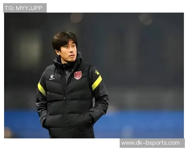 中国足球球星黑白头发背后的故事与个人风格塑造之路 中国足球球星黑白头发背后的故事与个人风格塑造之路